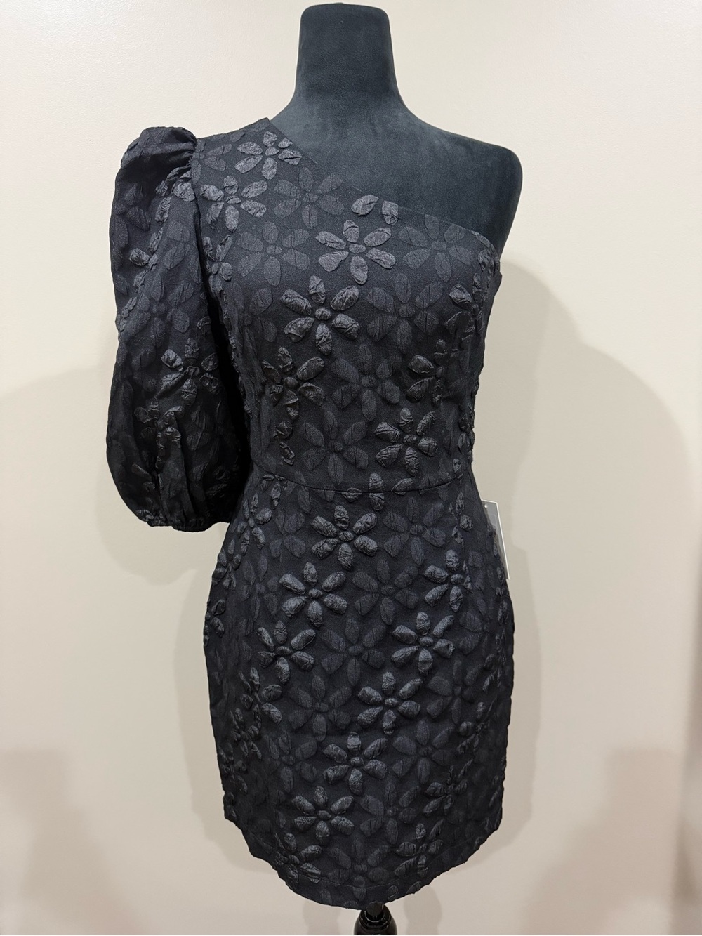 TCEC Black One-Shoulder Floral Textured Jacquard Cocktail Mini Dress